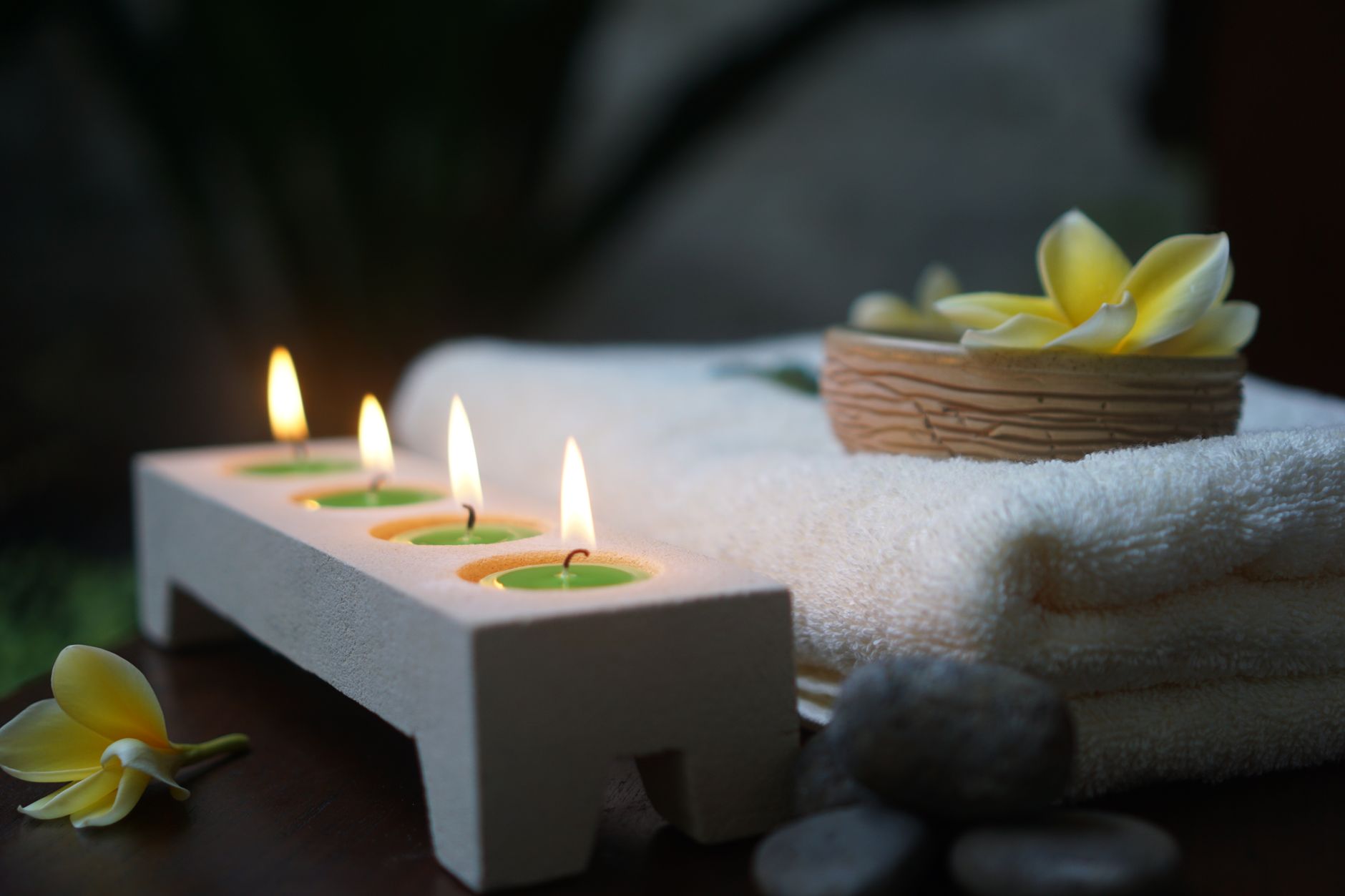 Domača spa nega s svečami